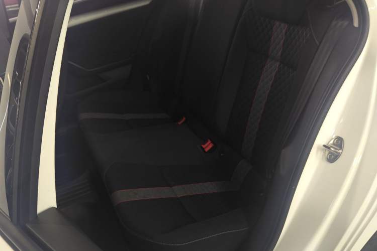 Used Volkswagen Lamando 2021 230TSI DSG Fashion Edition Left Rear Seat