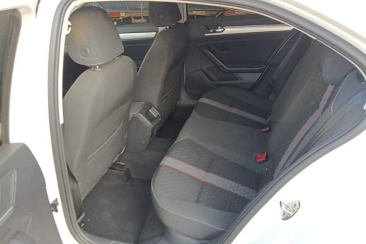 Used Volkswagen Lamando 2021 230TSI DSG Fashion Edition Left Rear Seat