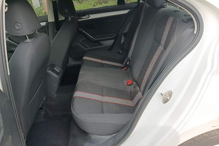 Used Volkswagen Lamando 2021 230TSI DSG Fashion Edition Left Rear Seat