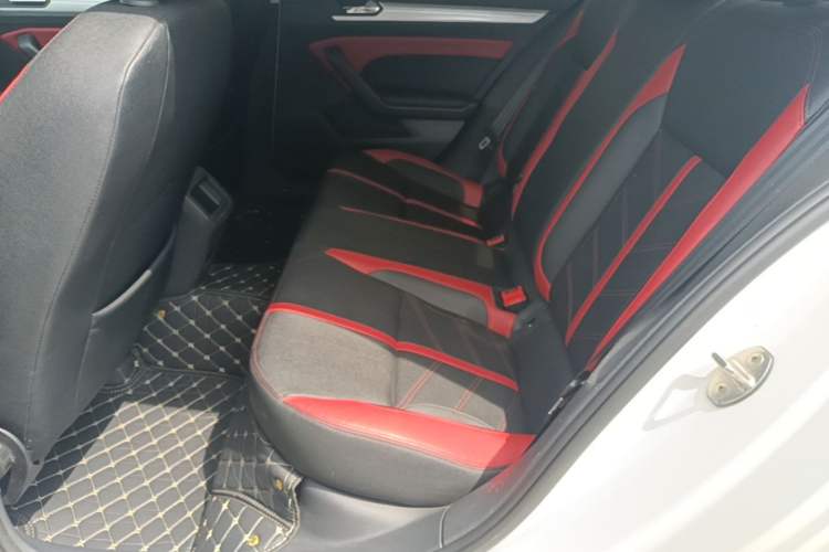 Used Volkswagen Lamando 2021 230TSI DSG Fashion Edition Left Rear Seat