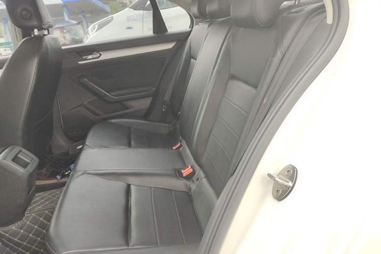 Used Volkswagen Lamando 2021 230TSI DSG Fashion Edition Left Rear Seat
