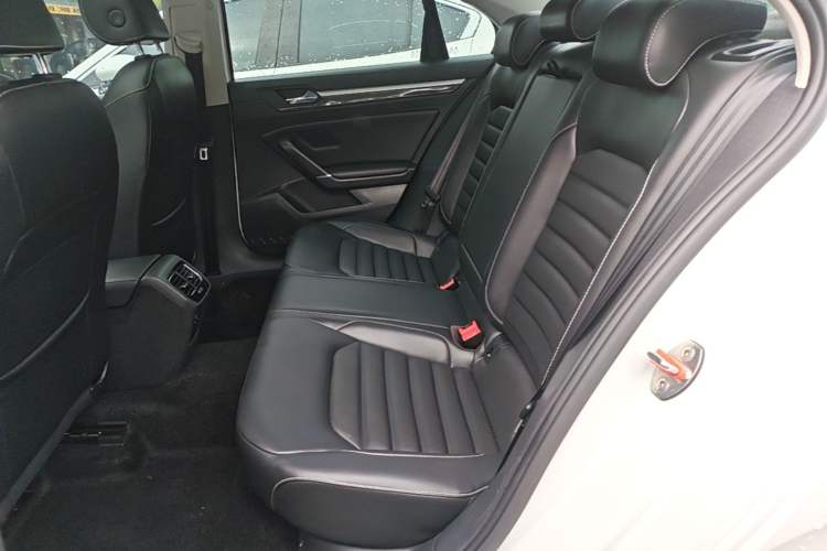 Used Volkswagen Lamando 2021 280TSI DSG Comfort Edition Left Rear Seat