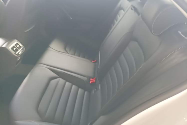 Used Volkswagen Lamando 2021 280TSI DSG Comfort Edition Left Rear Seat
