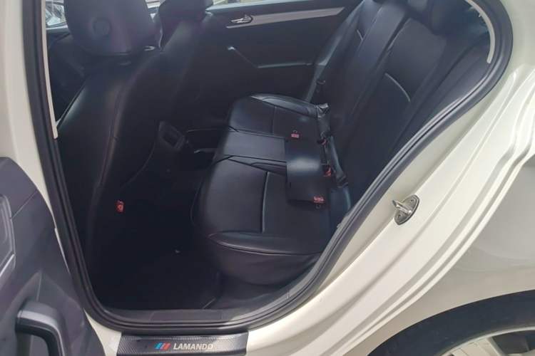 Used Volkswagen Lamando 2021 230TSI DSG Fashion Edition Left Rear Seat