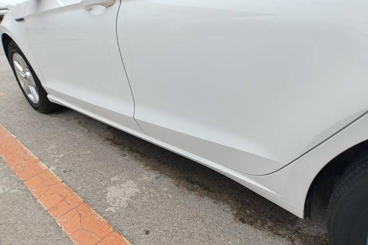 Used Volkswagen Lamando 2021 230TSI DSG Fashion Edition Left Side Sill