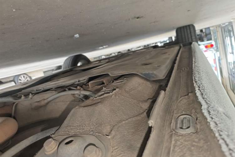Used Volkswagen Lamando 2021 230TSI DSG Fashion Edition Left Side Sill