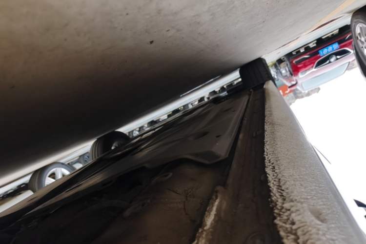 Used Volkswagen Lamando 2021 230TSI DSG Fashion Edition Left Side Sill