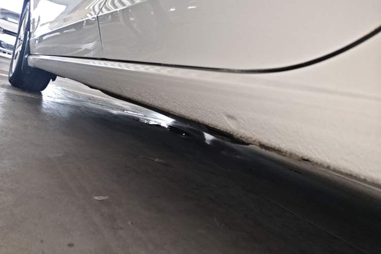 Used Volkswagen Lamando 2021 230TSI DSG Fashion Edition Left Side Sill