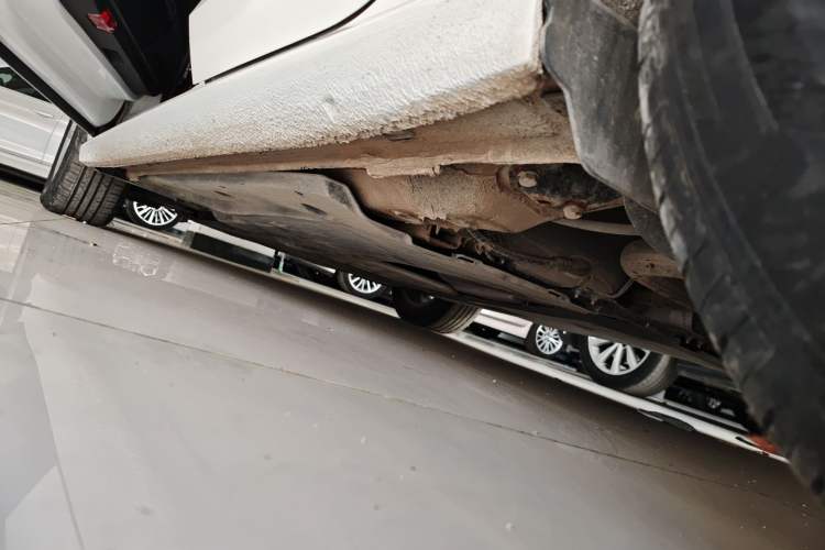 Used Volkswagen Lamando 2021 230TSI DSG Fashion Edition Left Side Sill