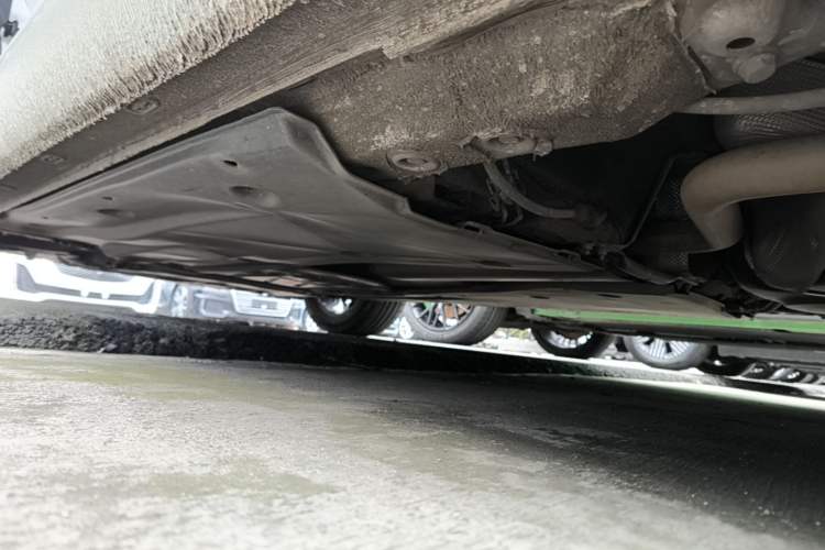 Used Volkswagen Lamando 2021 280TSI DSG Comfort Edition Left Side Sill