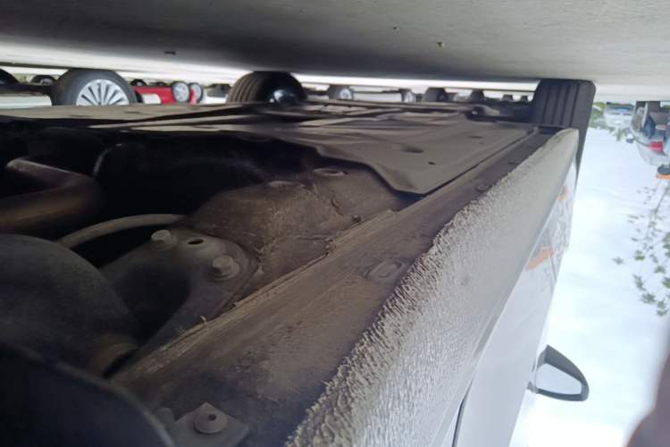 Used Volkswagen Lamando 2021 280TSI DSG Comfort Edition Left Side Sill