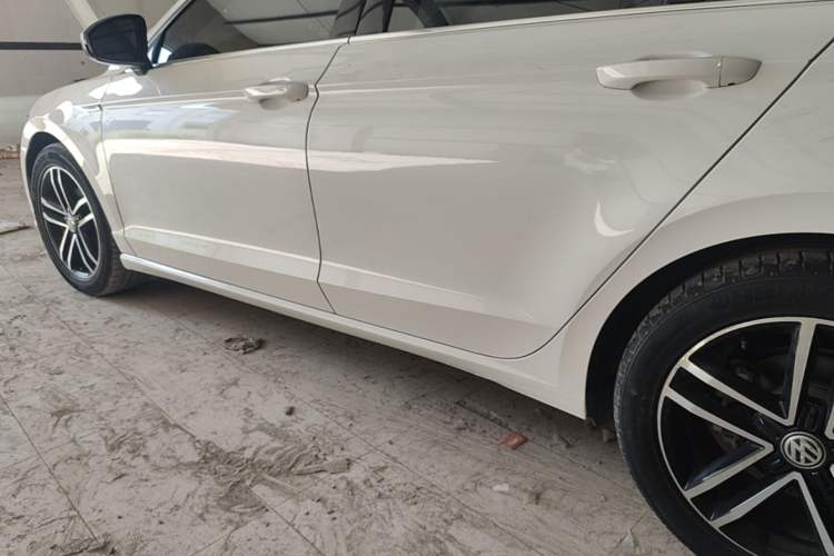 Used Volkswagen Lamando 2021 Revised Version 280TSI DSG Comfort Edition Left Side Sill