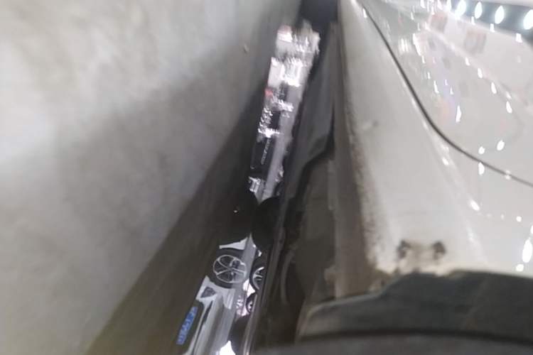 Used Volkswagen Lamando 2021 280TSI DSG Luxury Phantom Edition Left Side Sill