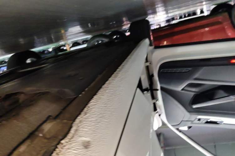Used Volkswagen Lamando 2021 230TSI DSG Fashion Edition Left Side Sill