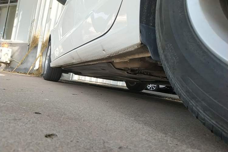 Used Volkswagen Lamando 2021 230TSI DSG Fashion Edition Left Side Sill