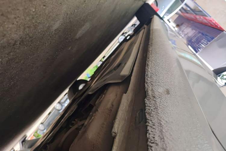 Used Volkswagen Lamando 2021 230TSI DSG Fashion Edition Left Side Sill