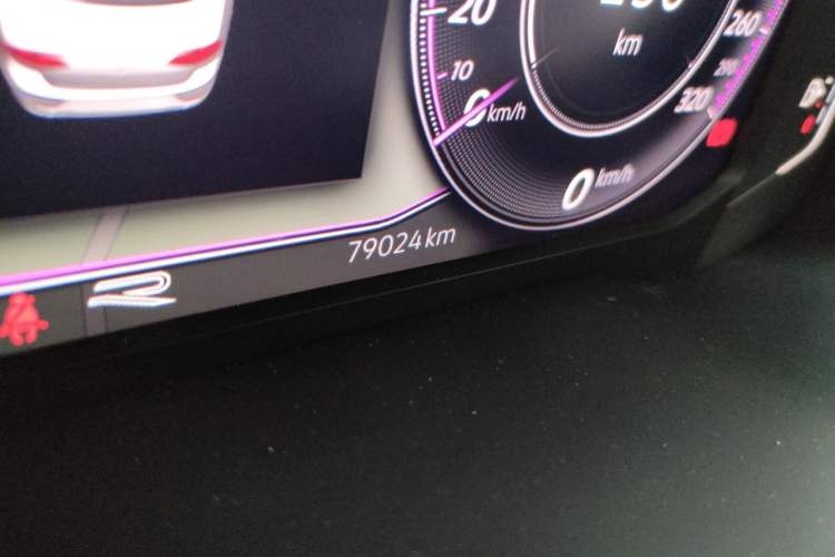 Used Volkswagen Lamando 2021 280TSI DSG Comfort Edition Odometer Close Up