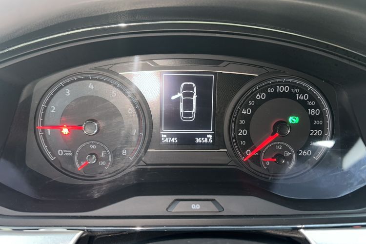 Used Volkswagen Lamando 2021 230TSI DSG Fashion Edition Odometer Close Up
