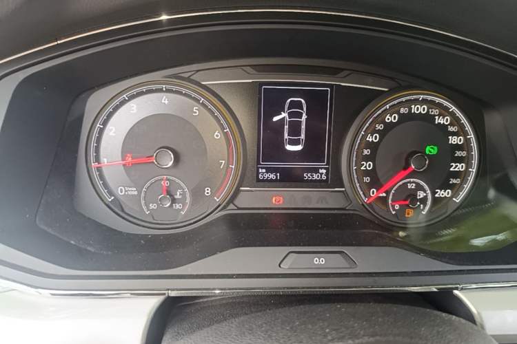 Used Volkswagen Lamando 2021 230TSI DSG Fashion Edition Odometer Close Up