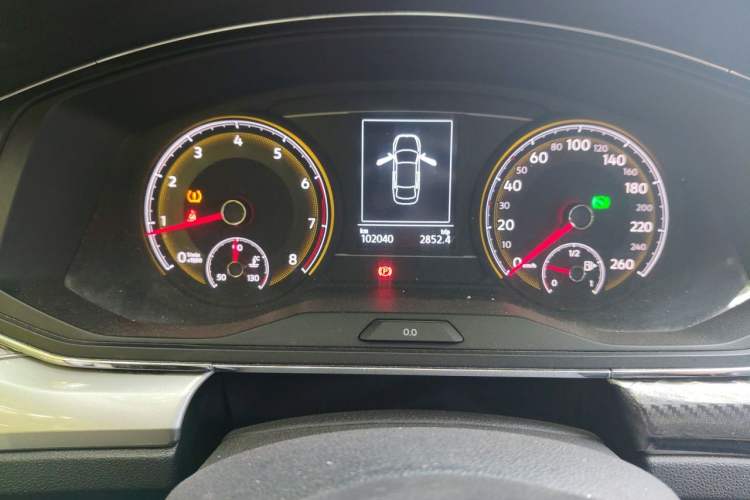 Used Volkswagen Lamando 2021 230TSI DSG Fashion Edition Odometer Close Up