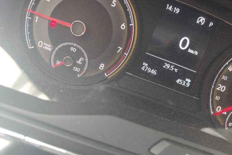 Used Volkswagen Lamando 2021 230TSI DSG Fashion Edition Odometer Close Up