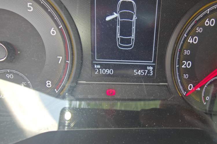 Used Volkswagen Lamando 2021 230TSI DSG Fashion Edition Odometer Close Up