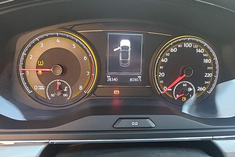 Used Volkswagen Lamando 2021 230TSI DSG Fashion Edition Odometer Close Up