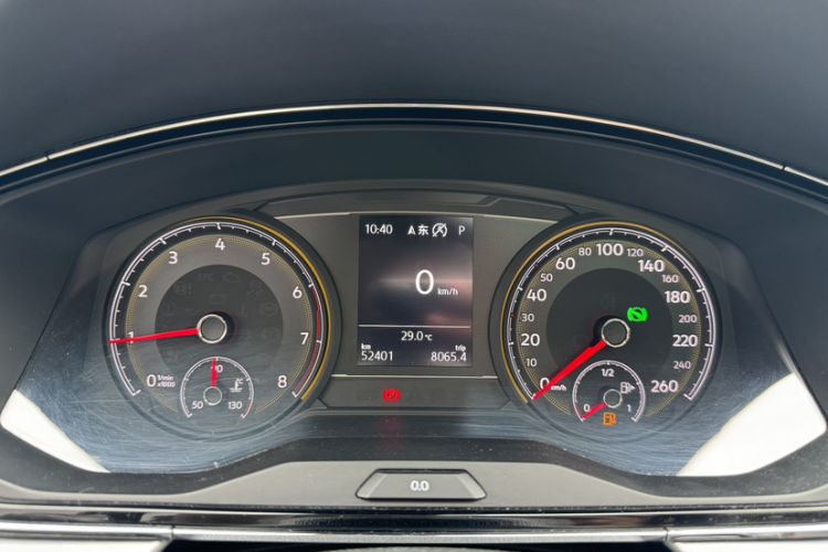 Used Volkswagen Lamando 2021 280TSI DSG Comfort Edition Odometer Close Up
