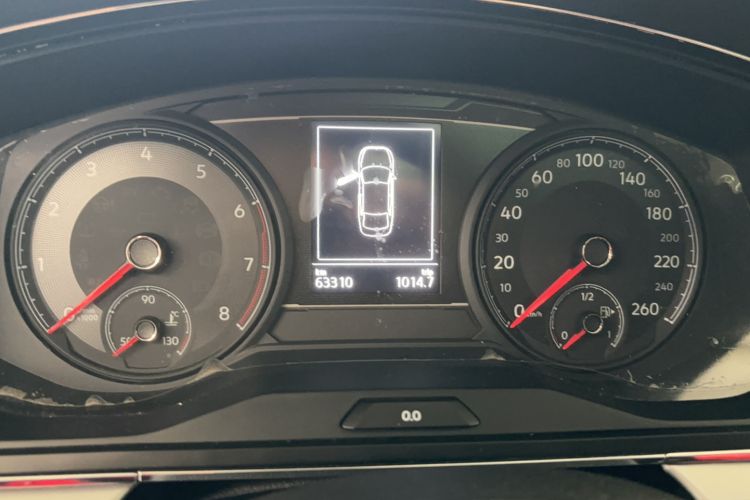 Used Volkswagen Lamando 2021 230TSI DSG Fashion Edition Odometer Close Up