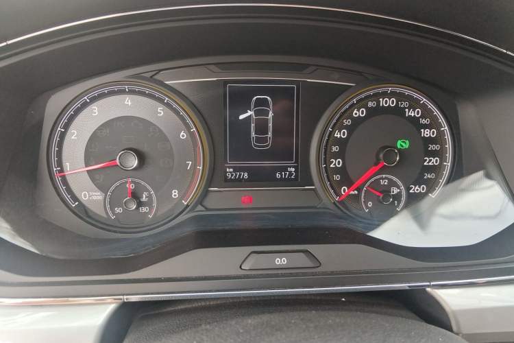 Used Volkswagen Lamando 2021 230TSI DSG Fashion Edition Odometer Close Up