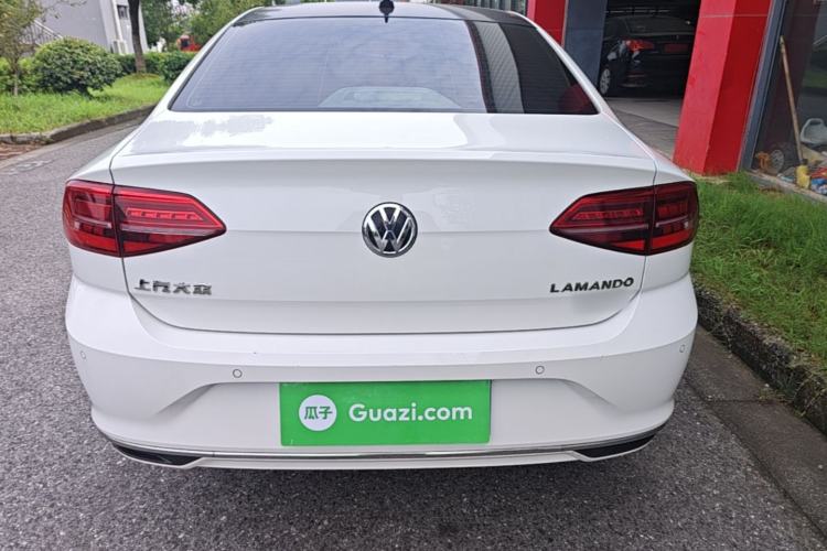 Used Volkswagen Lamando 2021 230TSI DSG Fashion Edition Rear