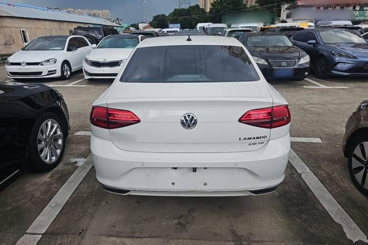 Used Volkswagen Lamando 2021 230TSI DSG Fashion Edition Rear