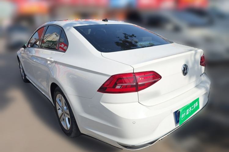 Used Volkswagen Lamando 2021 230TSI DSG Fashion Edition Rear Left 45 Deg