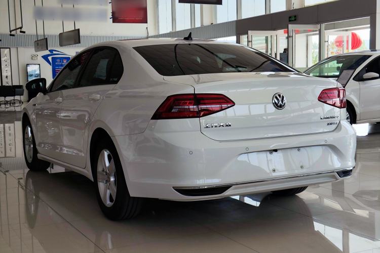 Used Volkswagen Lamando 2021 230TSI DSG Fashion Edition Rear Left 45 Deg