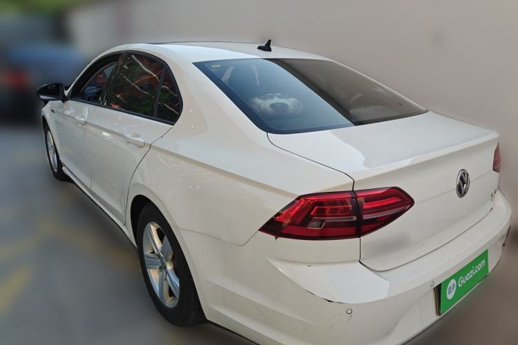 Used Volkswagen Lamando 2021 230TSI DSG Fashion Edition Rear Left 45 Deg