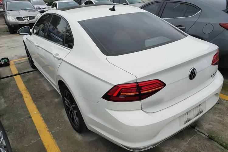 Used Volkswagen Lamando 2021 280TSI DSG Luxury Phantom Edition Rear Left 45 Deg