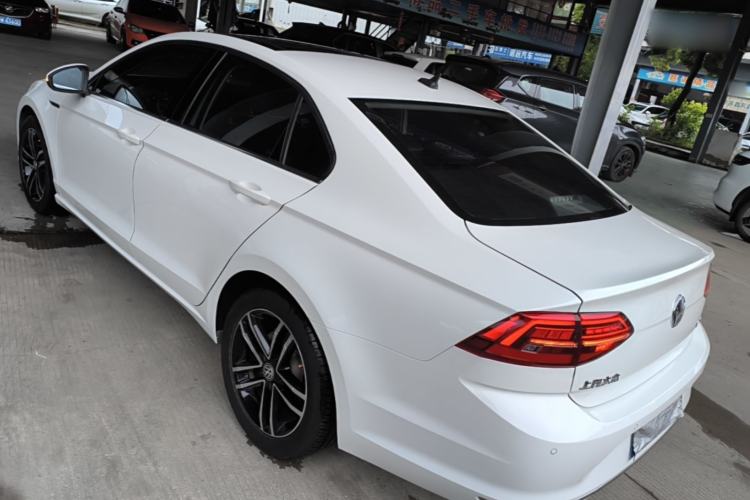 Used Volkswagen Lamando 2021 280TSI DSG Comfort Edition Rear Left 45 Deg