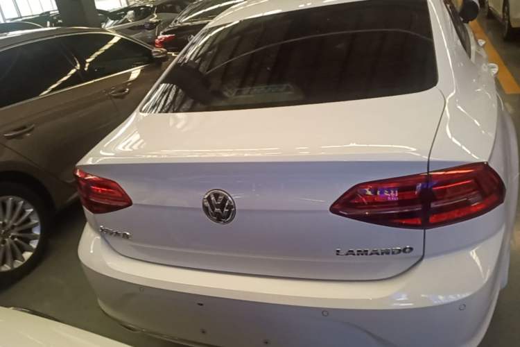 Used Volkswagen Lamando 2021 230TSI DSG Fashion Edition Rear