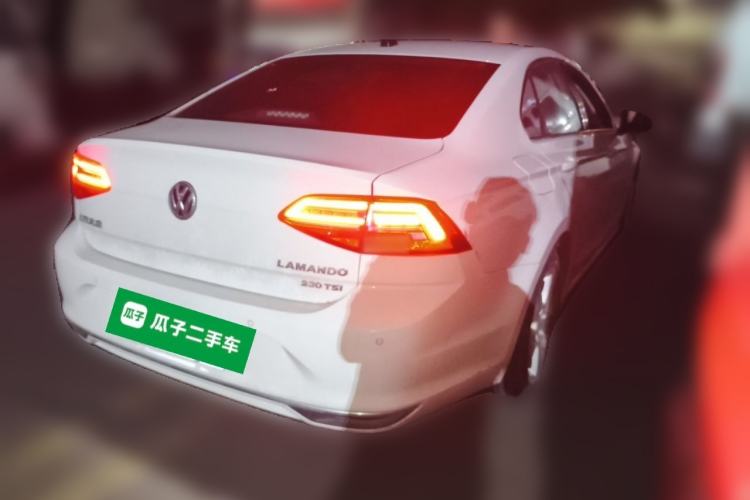 Used Volkswagen Lamando 2021 230TSI DSG Fashion Edition Rear Right 45 Deg