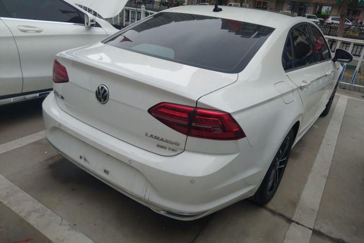 Used Volkswagen Lamando 2021 280TSI DSG Comfort Edition Rear Right 45 Deg