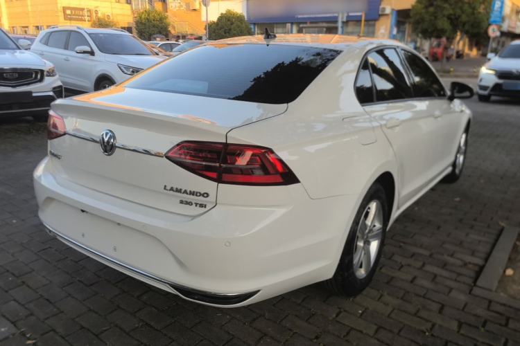 Used Volkswagen Lamando 2021 230TSI DSG Fashion Edition Rear Right 45 Deg