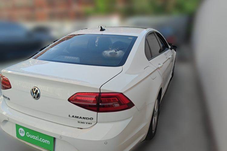 Used Volkswagen Lamando 2021 230TSI DSG Fashion Edition Rear Right 45 Deg