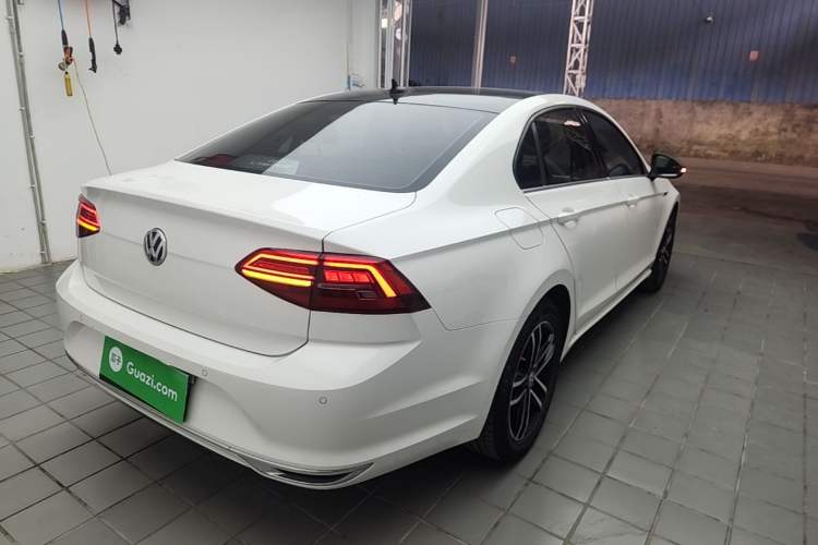 Used Volkswagen Lamando 2021 280TSI DSG Comfort Edition Rear Right 45 Deg