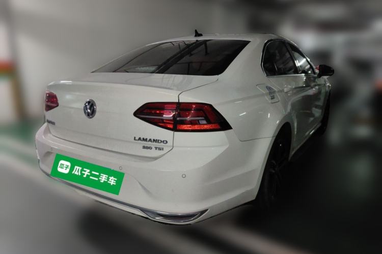 Used Volkswagen Lamando 2021 280TSI DSG Comfort Edition Rear Right 45 Deg