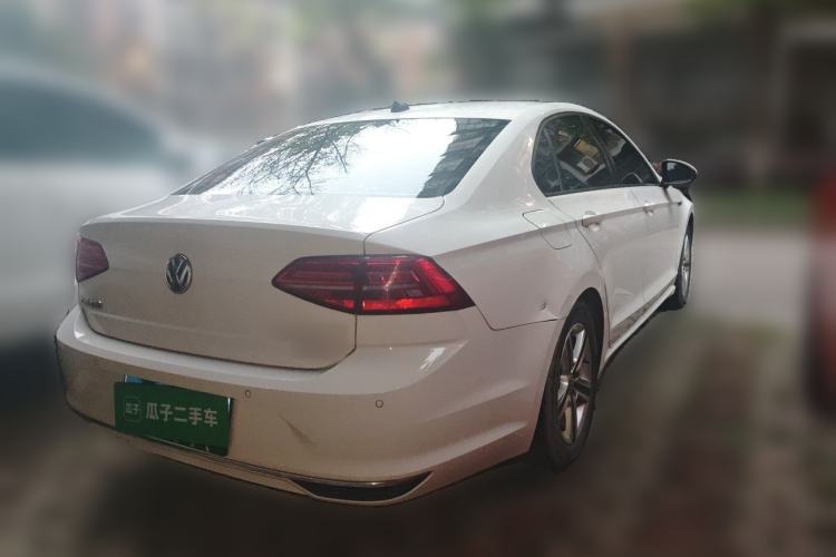 Used Volkswagen Lamando 2021 230TSI DSG Fashion Edition Rear Right 45 Deg