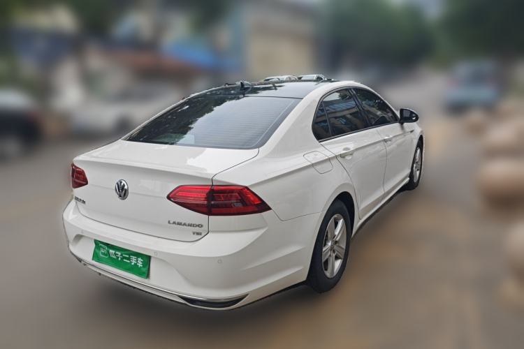 Used Volkswagen Lamando 2021 230TSI DSG Fashion Edition Rear Right 45 Deg