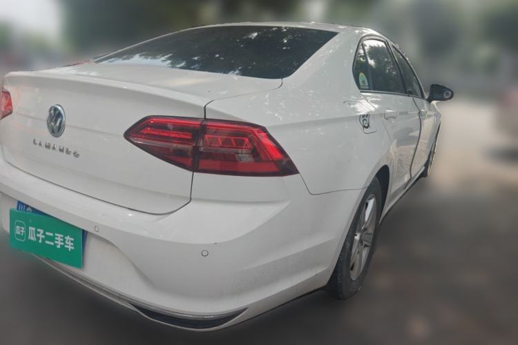 Used Volkswagen Lamando 2021 230TSI DSG Fashion Edition Rear Right 45 Deg