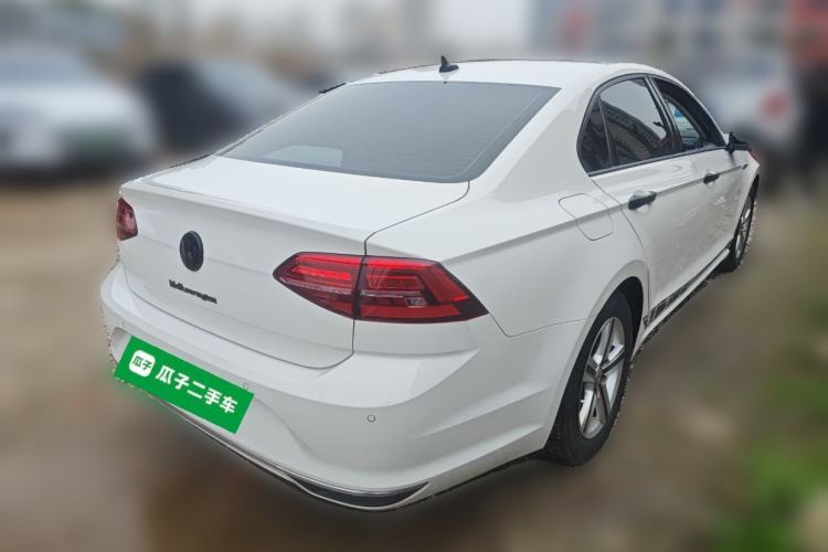 Used Volkswagen Lamando 2021 230TSI DSG Fashion Edition Rear Right 45 Deg