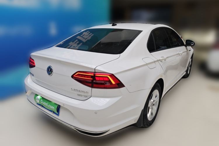 Used Volkswagen Lamando 2021 230TSI DSG Fashion Edition Rear Right 45 Deg