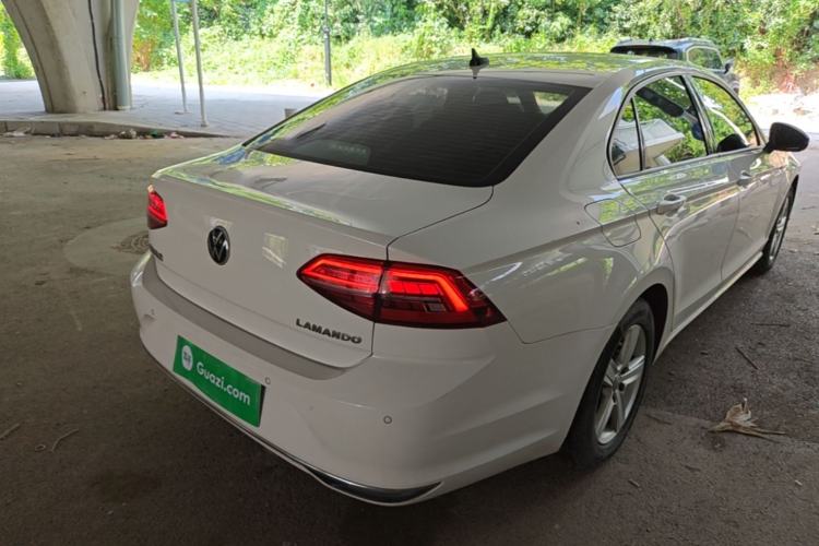 Used Volkswagen Lamando 2021 230TSI DSG Fashion Edition Rear Right 45 Deg